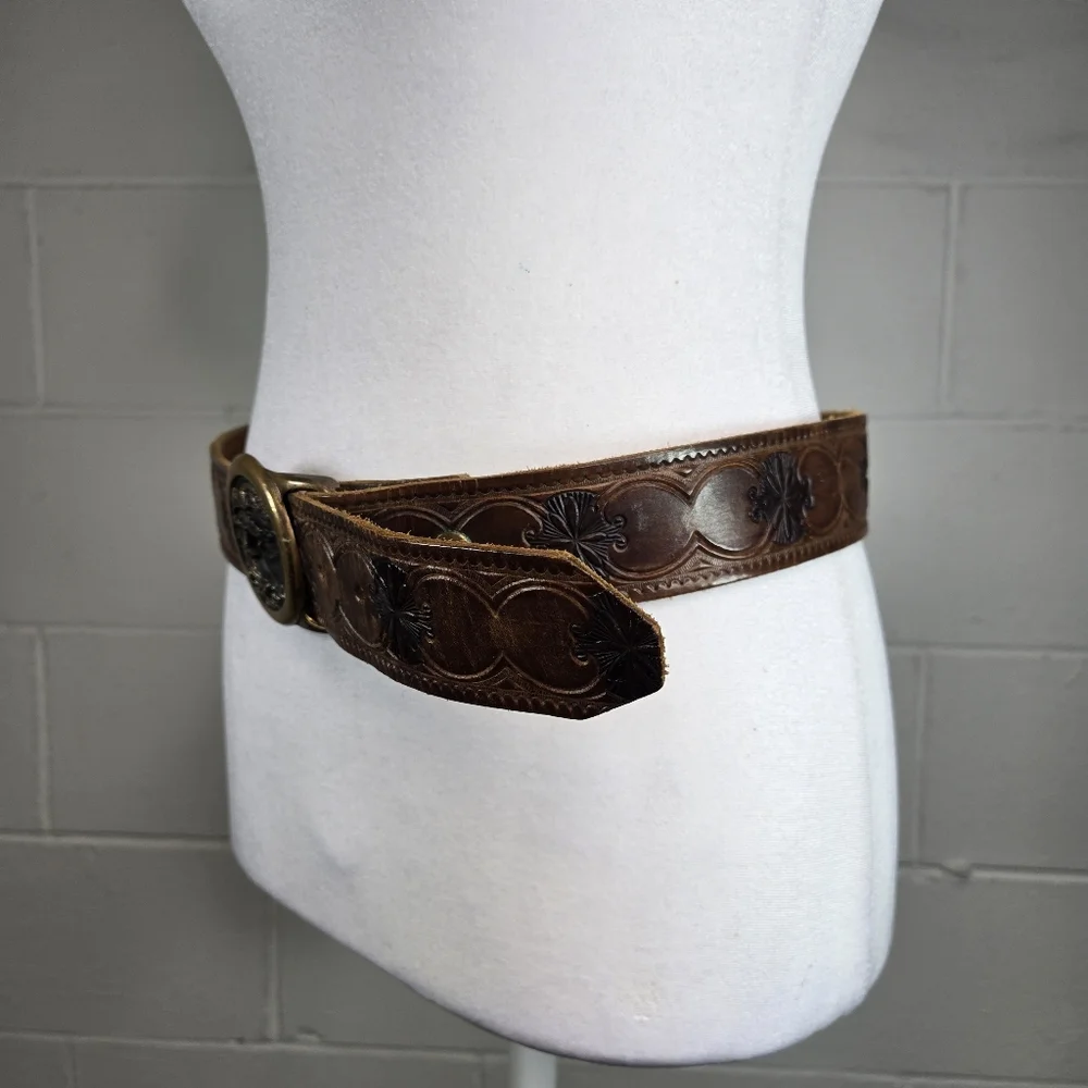 Vtg 1978 Tech Ether Guild Bristlecone Pine tree brass  buckle leather Belt